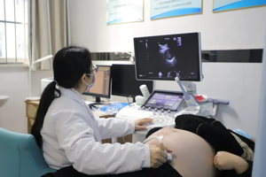 【为民办实事】武宁县总医院人民医院院区：功能科产妇优先通道，打造温馨就医体验